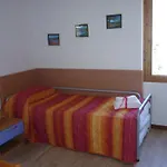 Maxi Tremosine