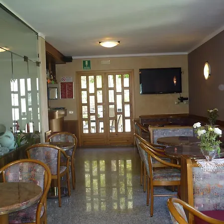 Hotel Maxi