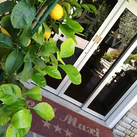 Maxi Limone sul Garda